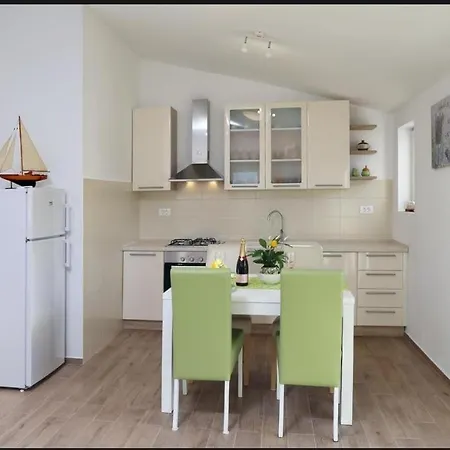 Apartman Zara Razanj Exterior photo