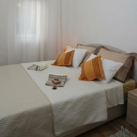 Apartman Zara Razanj Exterior photo