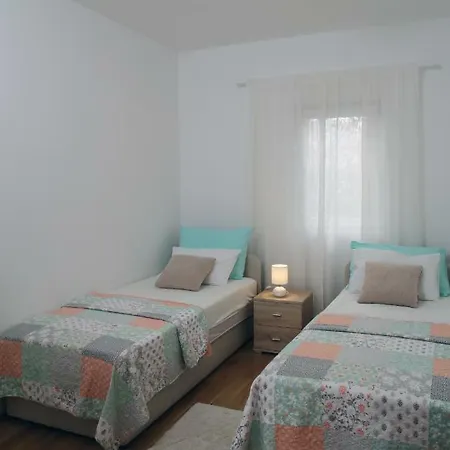 Apartman Zara Razanj Exterior photo