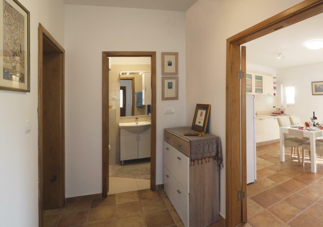 Apartment Zara Razanj