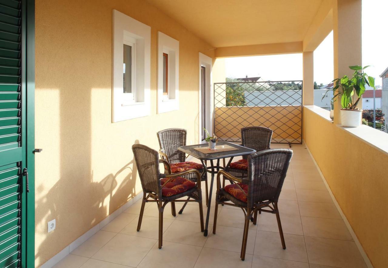 Apartment Zara Razanj
